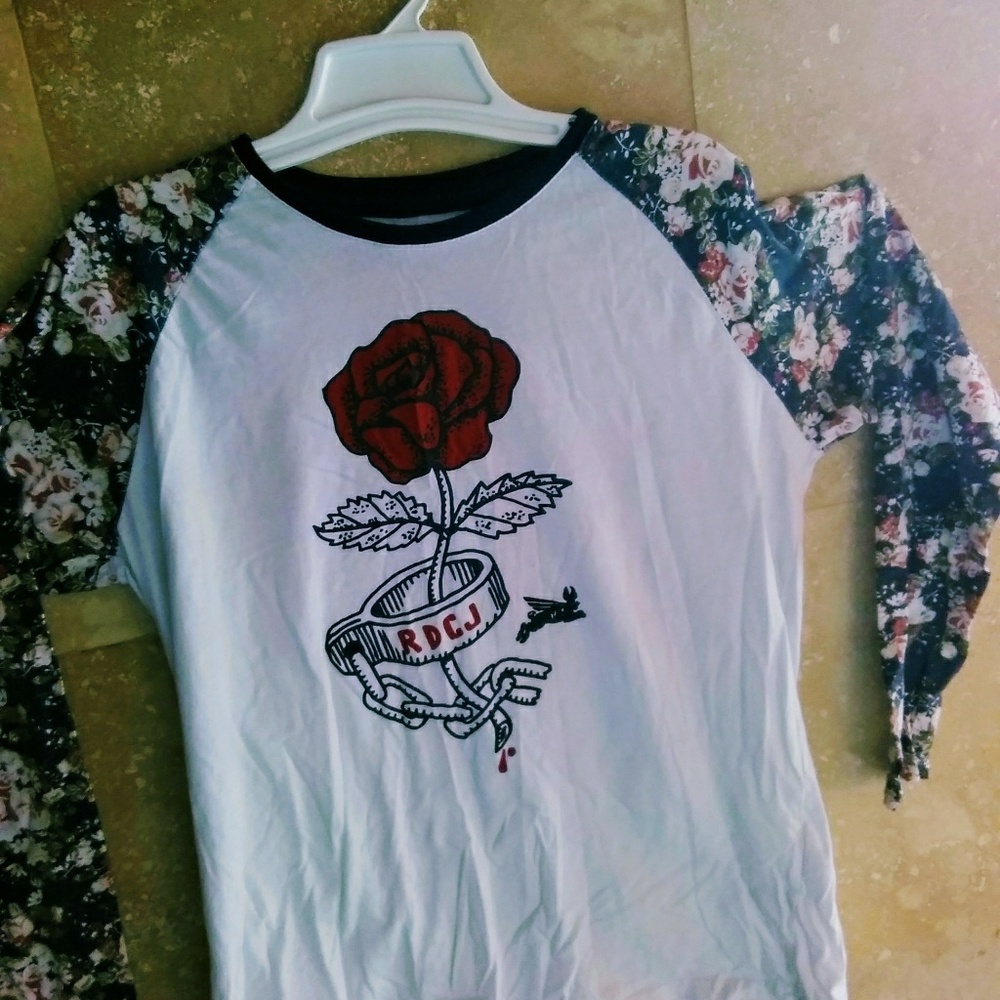 🔻PRICE DROP🔻Rivet de CRU Los Angeles Rose Shirt